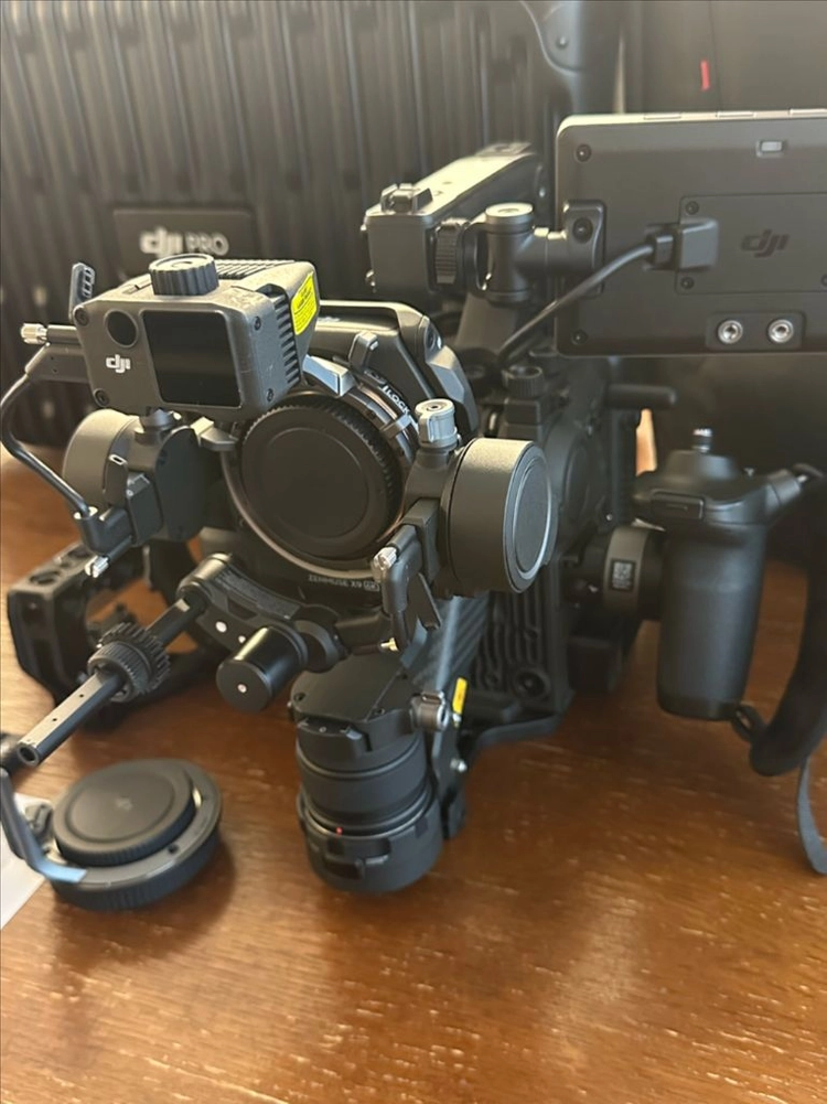 Dji Ronin 4D 6K 판매합니다 이미지