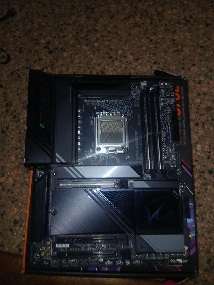GIGABYTE X870E AORUS PRO 판매합니다. 이미지