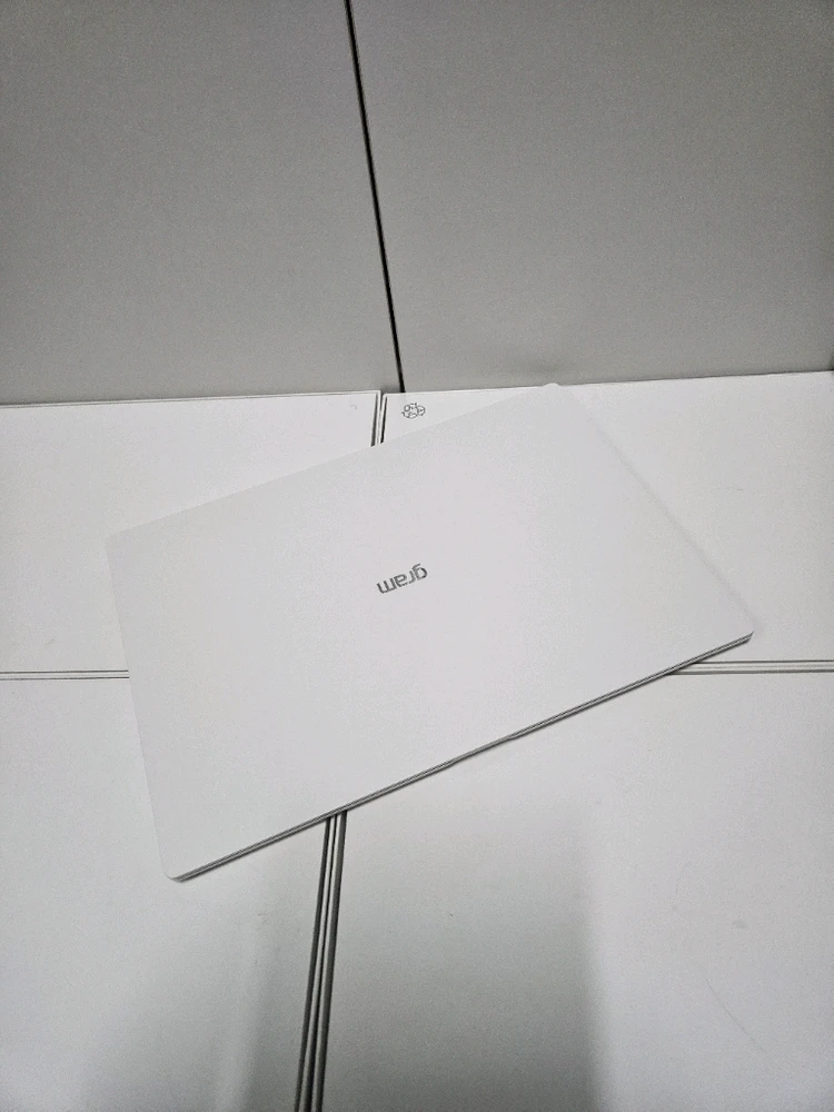 LG그램 프로 노트북 16Z90TP 16인치 U5/램16/SSD256 이미지