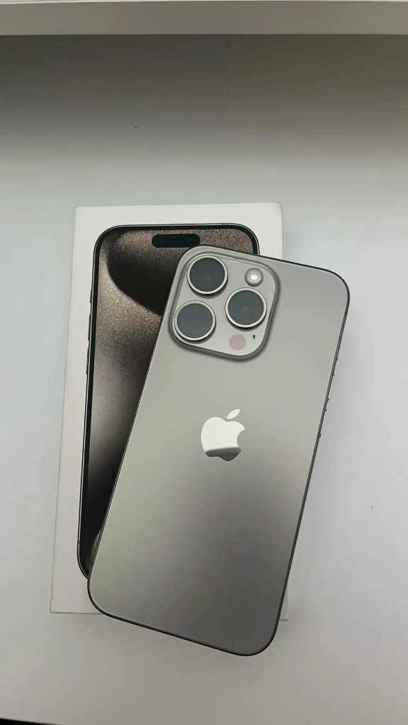 아이폰 16 Pro Max 512GB 티타늄 - 안심되는 중고거래