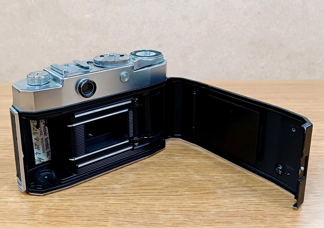Zeiss Ikon 콘티나 프론토-SVS 클래식 카메라 이미지