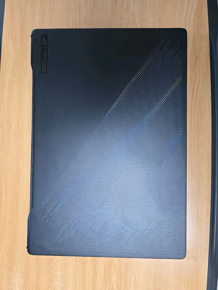 제피러스 m16 gu603z, ASUS ROG Strix Flare II, ROG THRONE 이미지