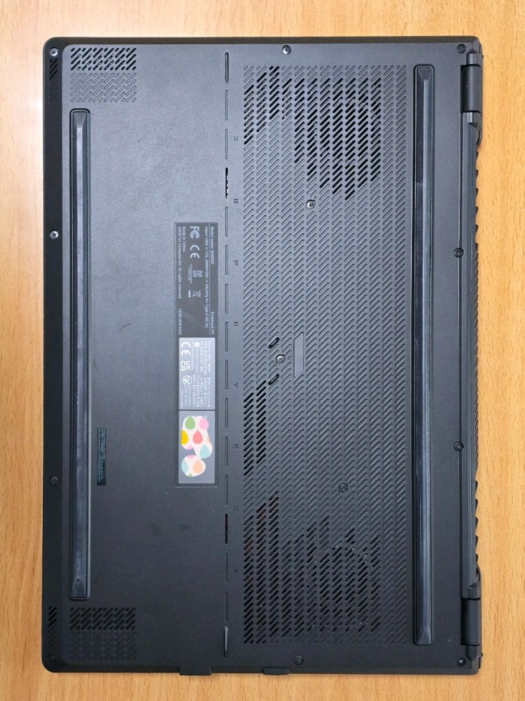 제피러스 m16 gu603z, ASUS ROG Strix Flare II, ROG THRONE 이미지
