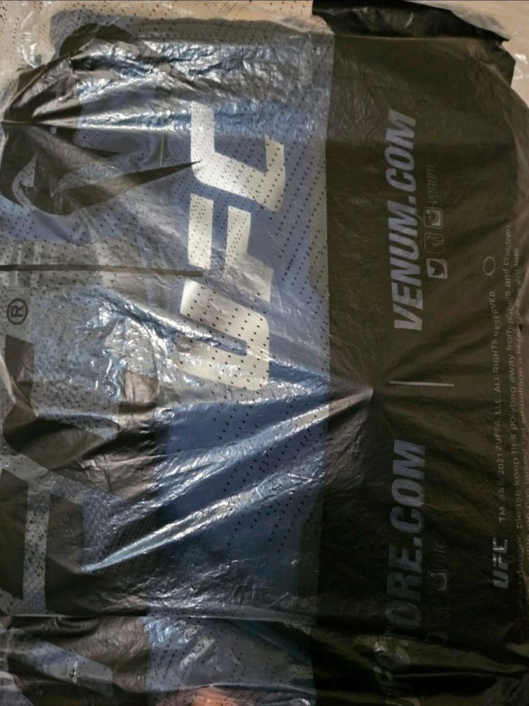 UFC 백팩 - 안심되는 중고거래
