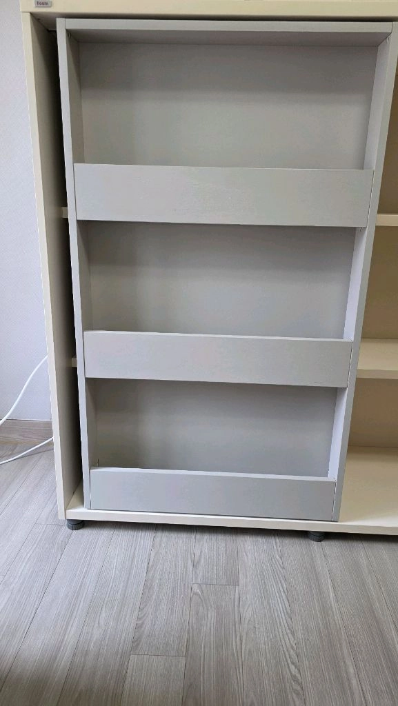 일룸 슬라이딩 책장 이미지