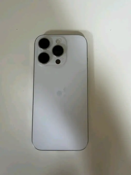 아이폰 16프로 실버 128GB - 안심되는 중고거래