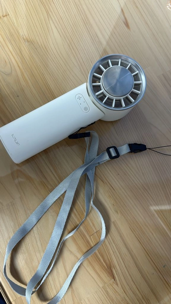 손 선풍기 이미지