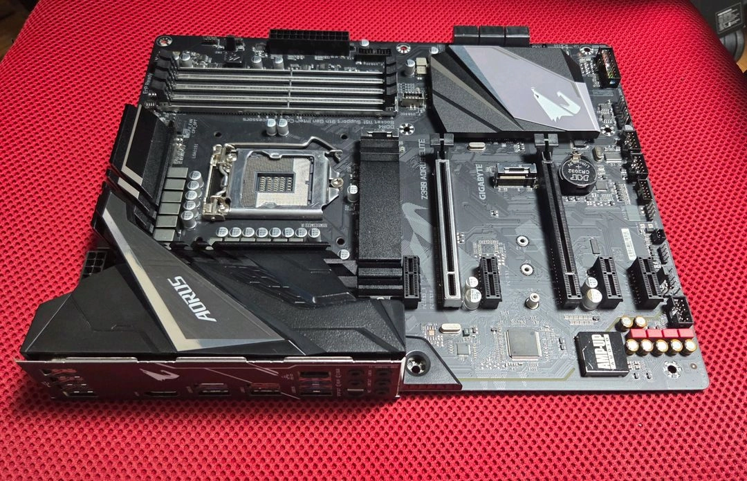 gigabyte z390 arous elite 이미지