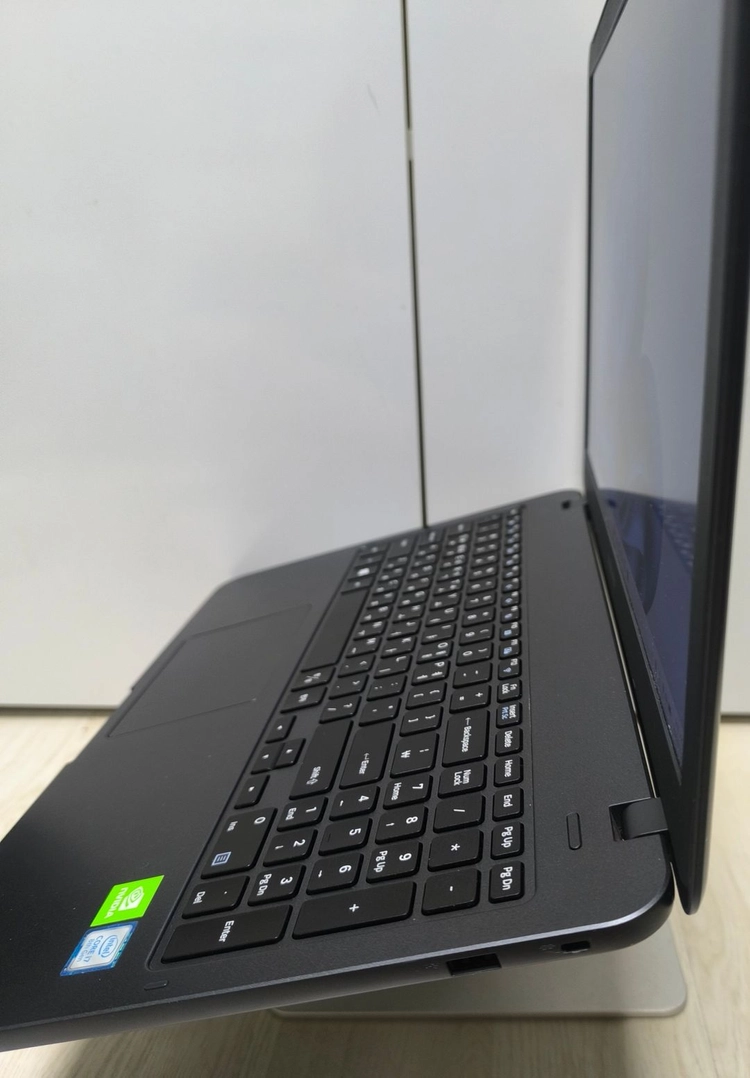 삼성 노트북 5 15.6인치 i7 8세대 지포스 그래픽 이미지