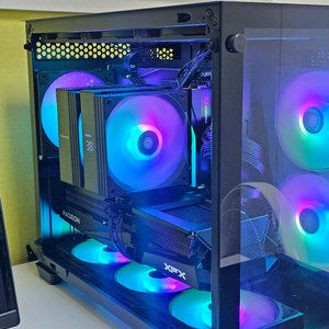 9800x3d 9070xt 32g 2tb 게이밍 pc 본체 이미지
