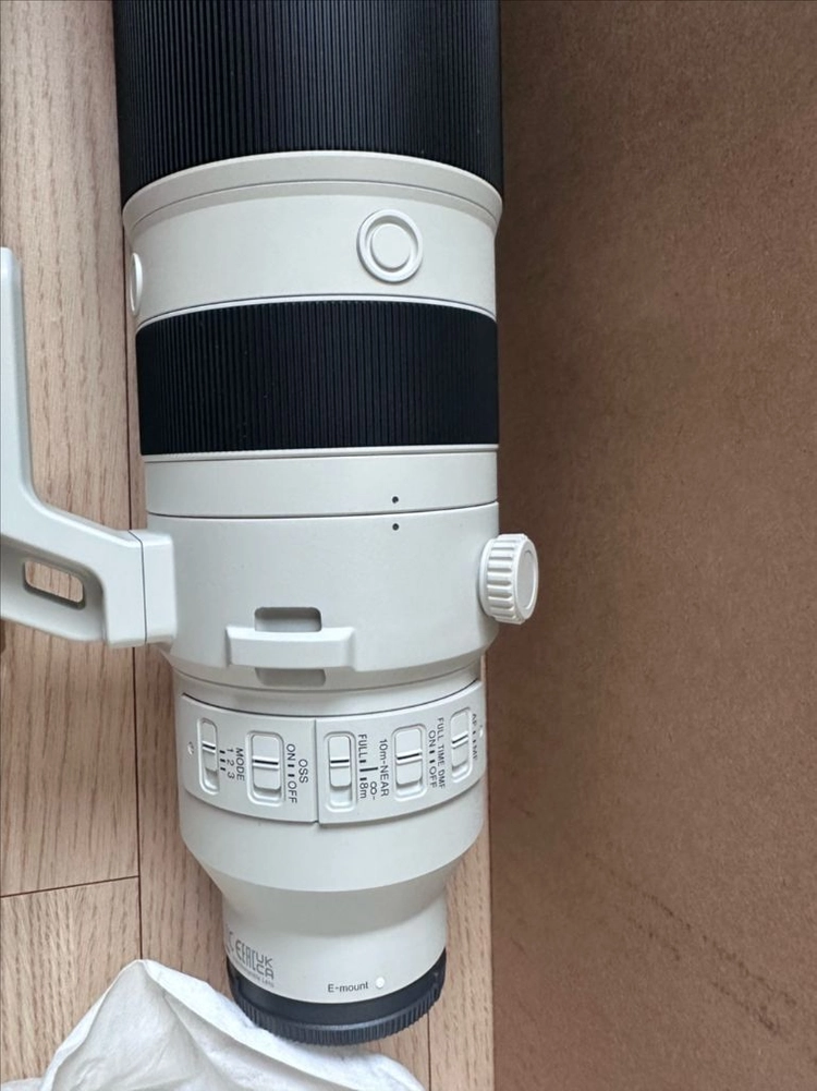 소니 FE 400-800mm 망원렌즈 이미지