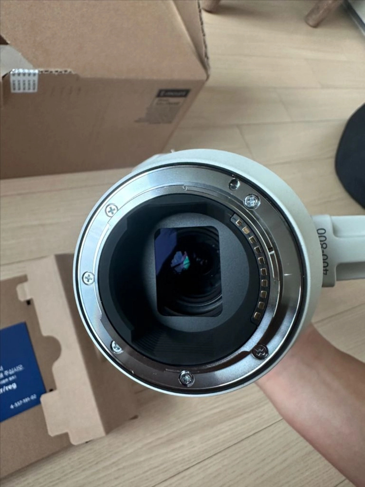 소니 FE 400-800mm 망원렌즈 이미지