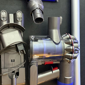 dyson V6 다이슨 무선청소기 이미지