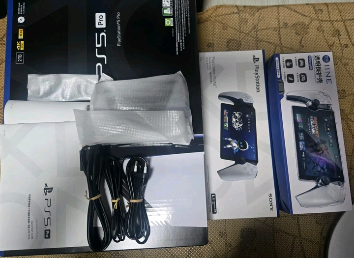ps5 pro 신공정 (4월 구매)/추가패드/플스 포탈 판매합니다. - 안심되는 중고거래