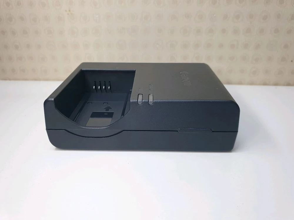 캐논LP-E17E 충전기(RP R50 R10 M6 M5 M3 800D) 이미지