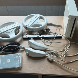 닌텐도 위 wii 2인 풀세트 + 게임포함 이미지