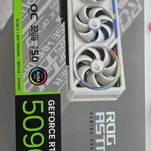 ASUS rtx5090 아스트랄화이트 미개봉 이미지