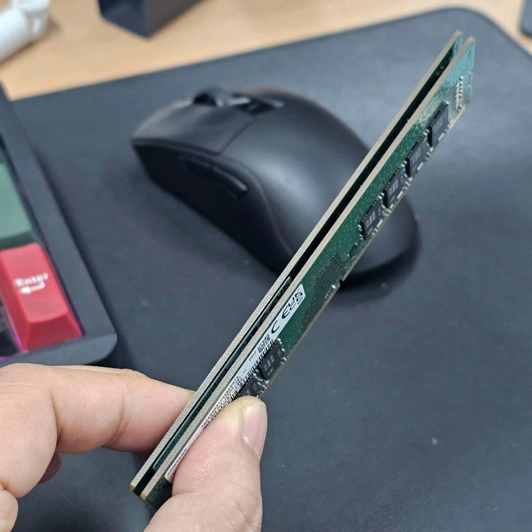 (택포) 삼성 DDR4 3200 32GB (16GB X 2개) 메모리 이미지
