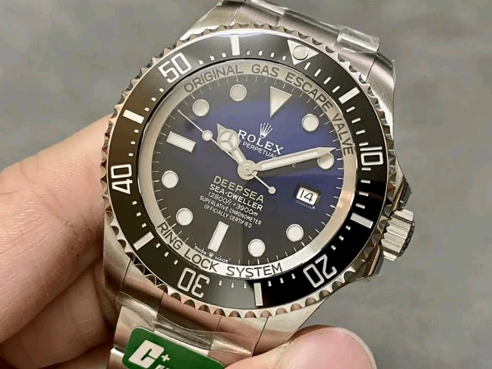 롤렉스 씨드웰러 딥씨 디블루 다이얼 ss 브레이슬릿 44mm - 안심되는 중고거래