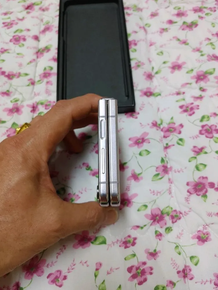 그냥 새폰 ㅡ 갤럭시 Z플립5 512GB 이미지