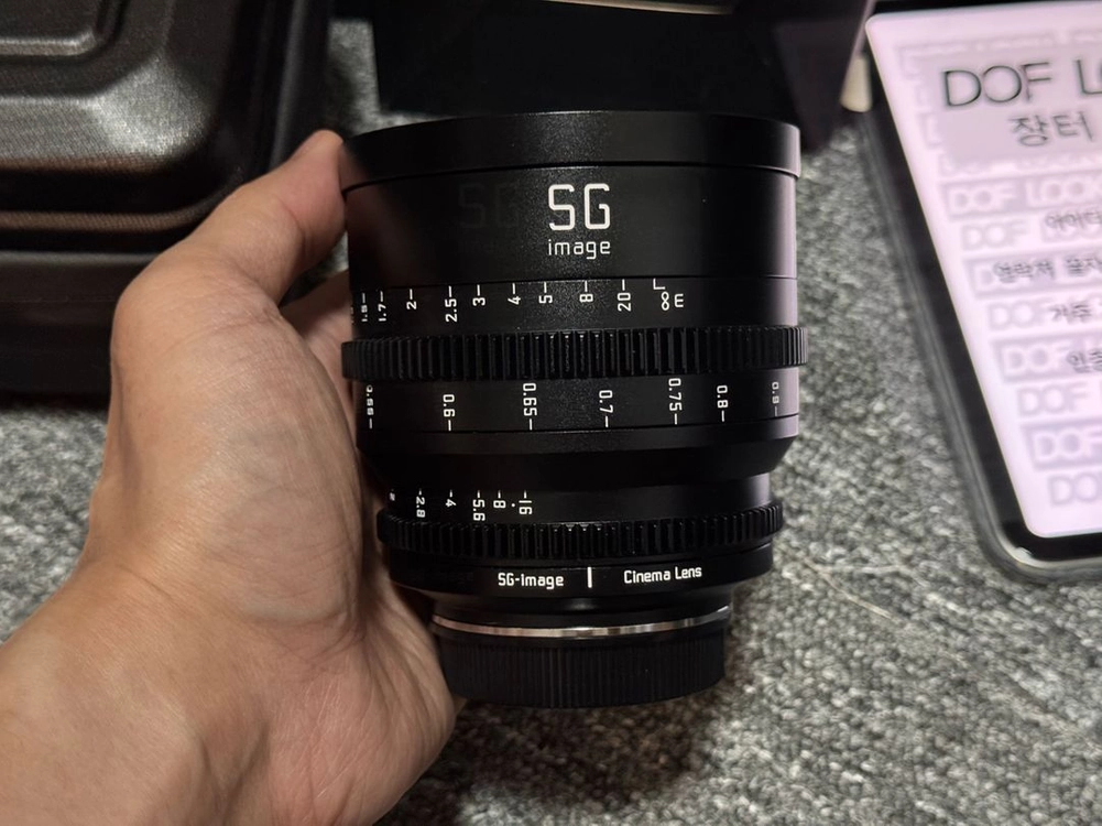 SG-image 시네렌즈 50mm T1.4 L마운트 시네렌즈 팝니다 이미지