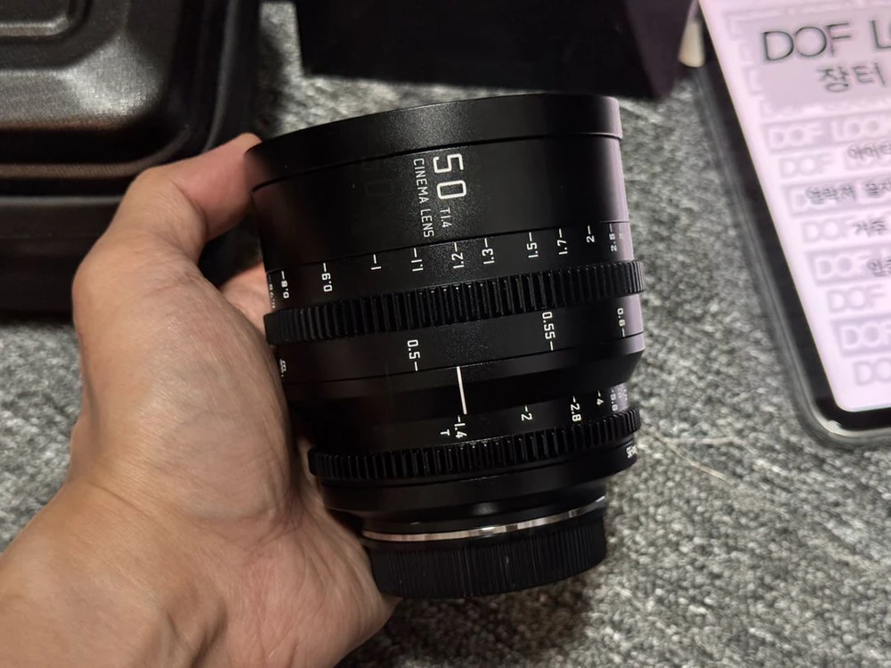 SG-image 시네렌즈 50mm T1.4 L마운트 시네렌즈 팝니다 이미지