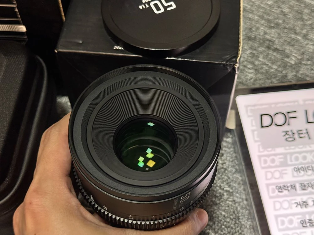 SG-image 시네렌즈 50mm T1.4 L마운트 시네렌즈 팝니다 이미지