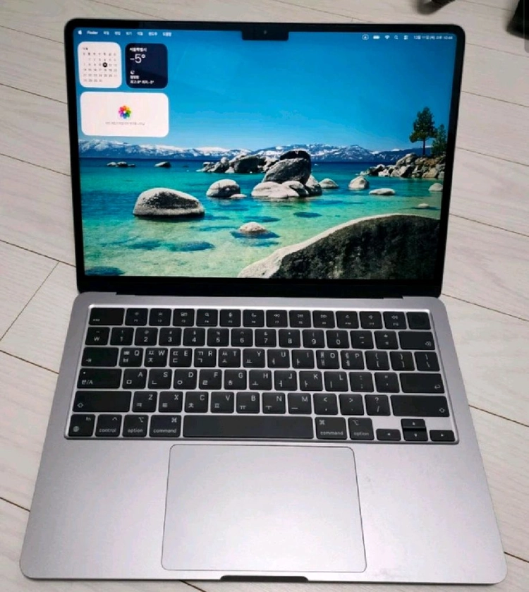 맥북 에어 M2 13인치 8GB/256GB 급처합니다 이미지