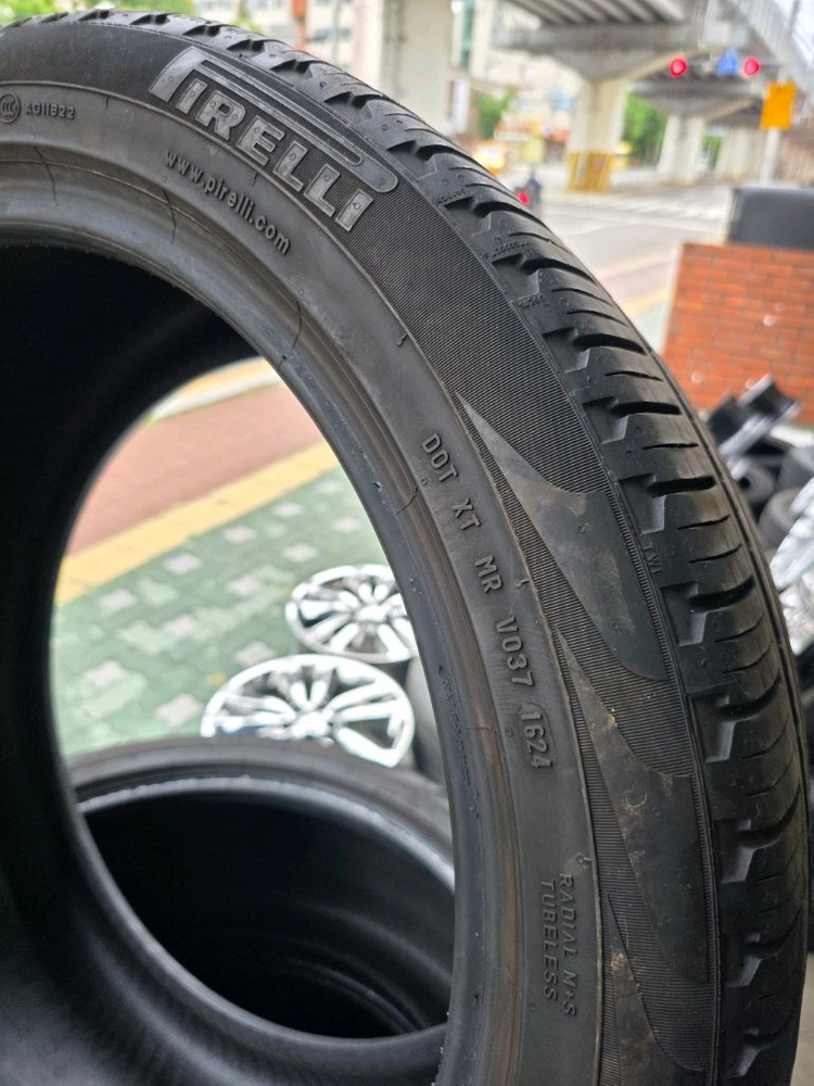 BMW X5 X6 21인치 915m 휠타이어 한대분 최저가 이미지