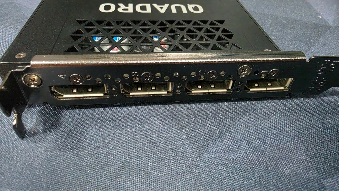QUADRO P4000 팝니다 이미지
