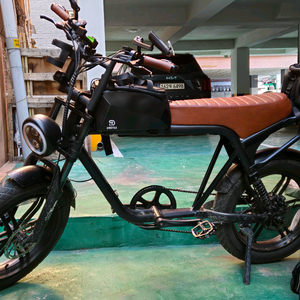 퀄리 전기자전거 엑스트론 에어로휠 48V 500W 삼성 20ah 배터리 이미지