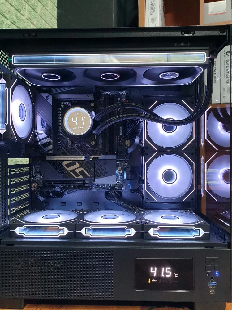반본체 ) 9800X3D 미사용 게이밍 컴퓨터 pc - 안심되는 중고거래