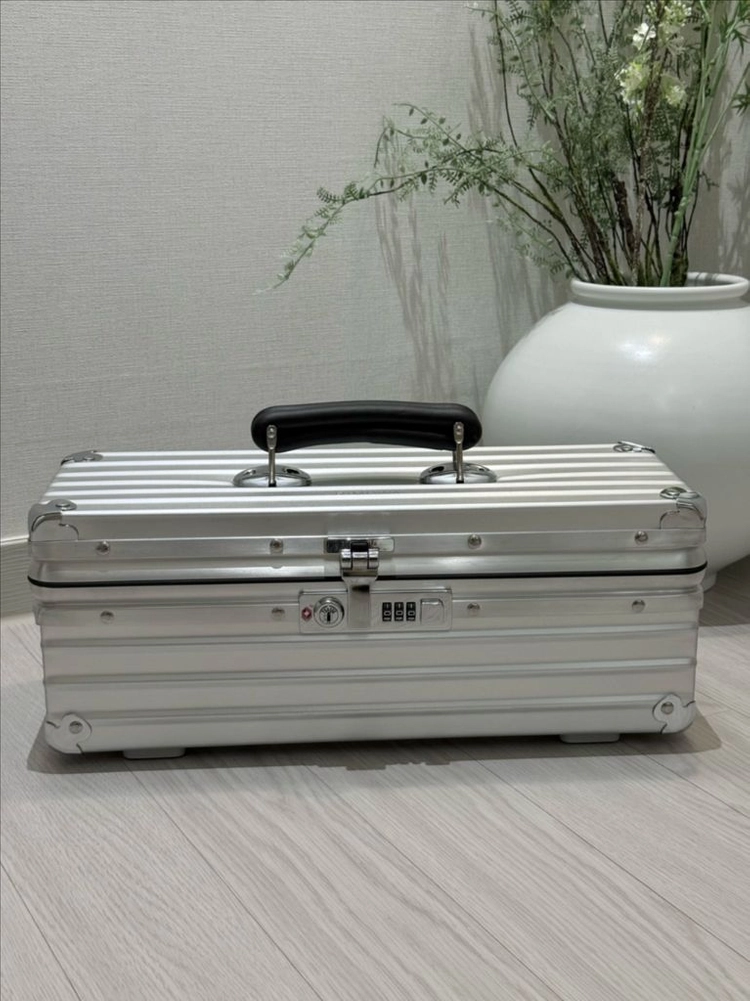 리모와 클래식 원 보틀 케이스 (레어템) 이미지