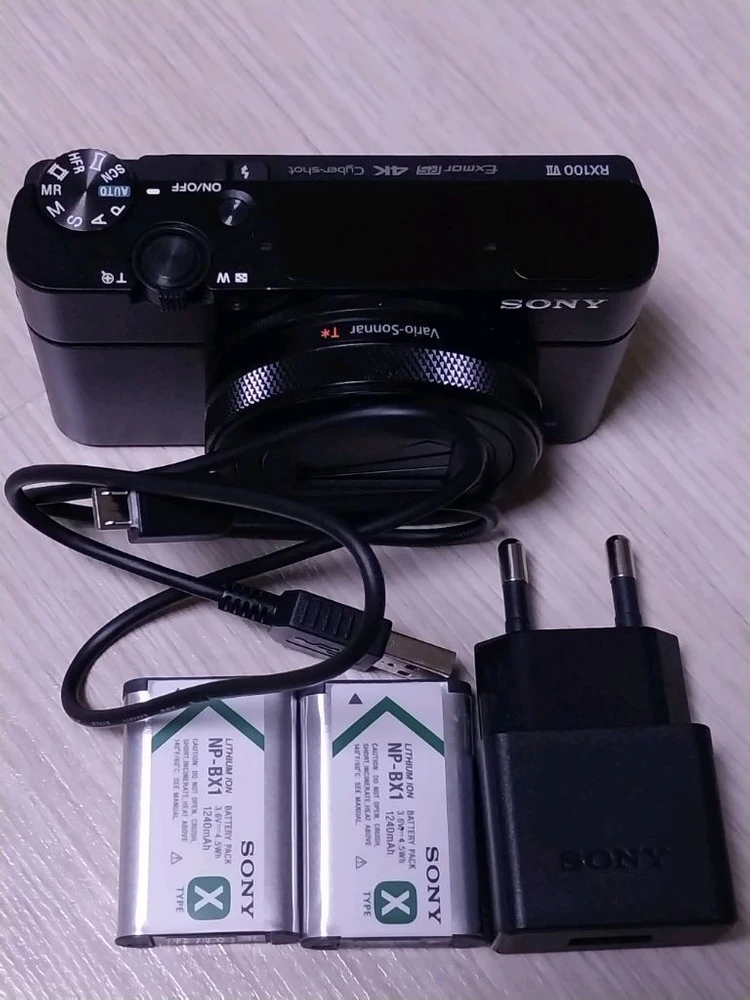 RX100M7 소니 카메라 이미지