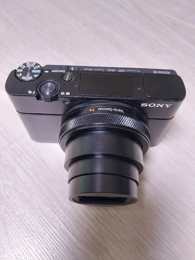 RX100M7 소니 카메라 이미지