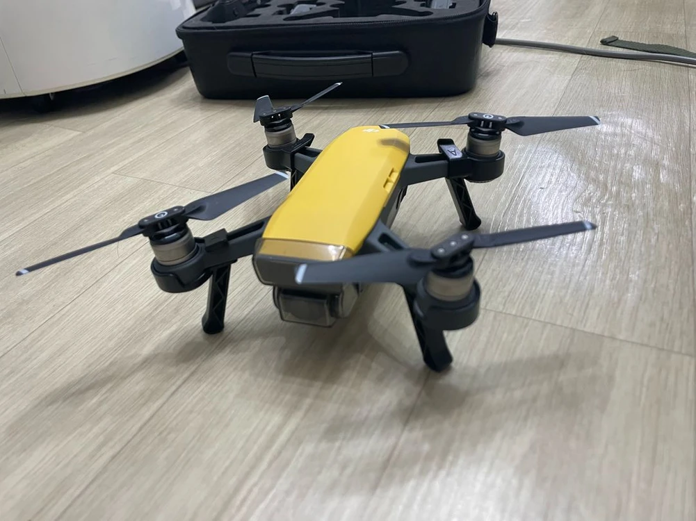 DJI 스파크 드론 옐로우 풀세트 이미지