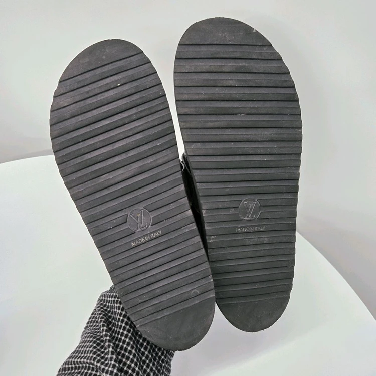 루이비통 LV 모노그램 코지 플랫 컴포트 클로그 뮬 슬리퍼 40 이미지