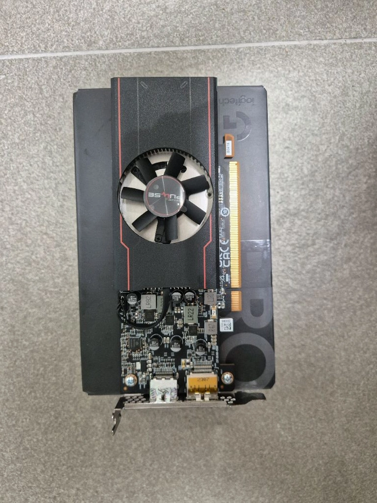 rx6400 사파이어 그래픽카드 이미지