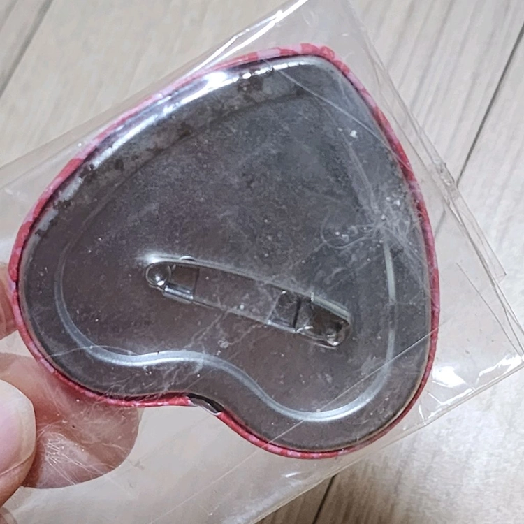 어공주 어느날공주가되어버렸다 캔뱃지 굿즈 팝니다 이미지