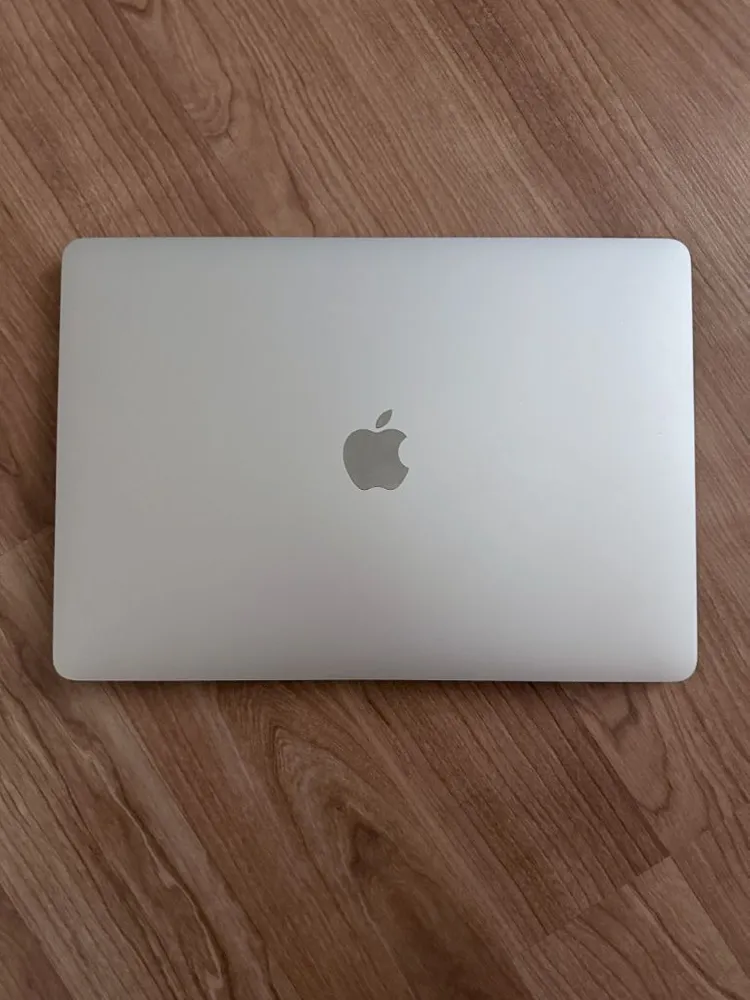 MacBook Air M1 2020 A2337 8GB/256GB (외관 깨끗, 충전 불량)직거래 선호 - 안심되는 중고거래
