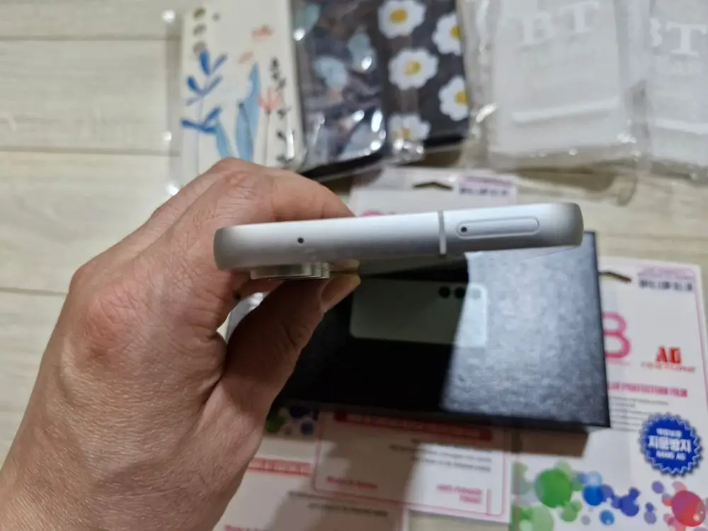 갤럭시 S23 FE 8GB/256GB 민트(+박스, 물리듀얼유심, 카메라 무음) 팝니다 이미지