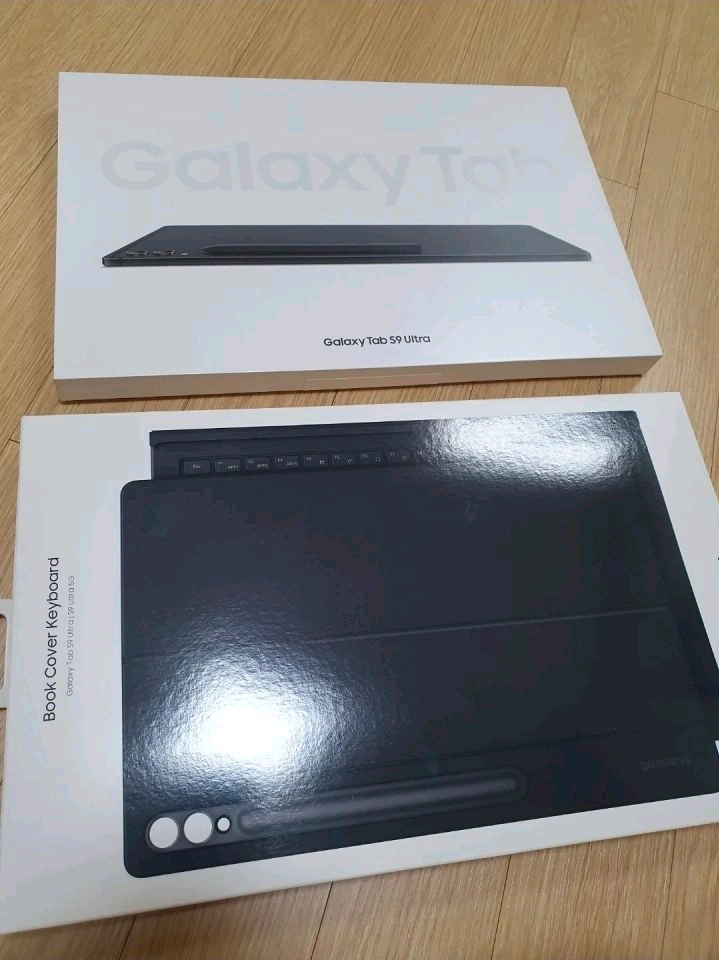 삼성 갤럭시탭 S9 울트라 Ultra 256g wifi + 키보드 커버 - 안심되는 중고거래