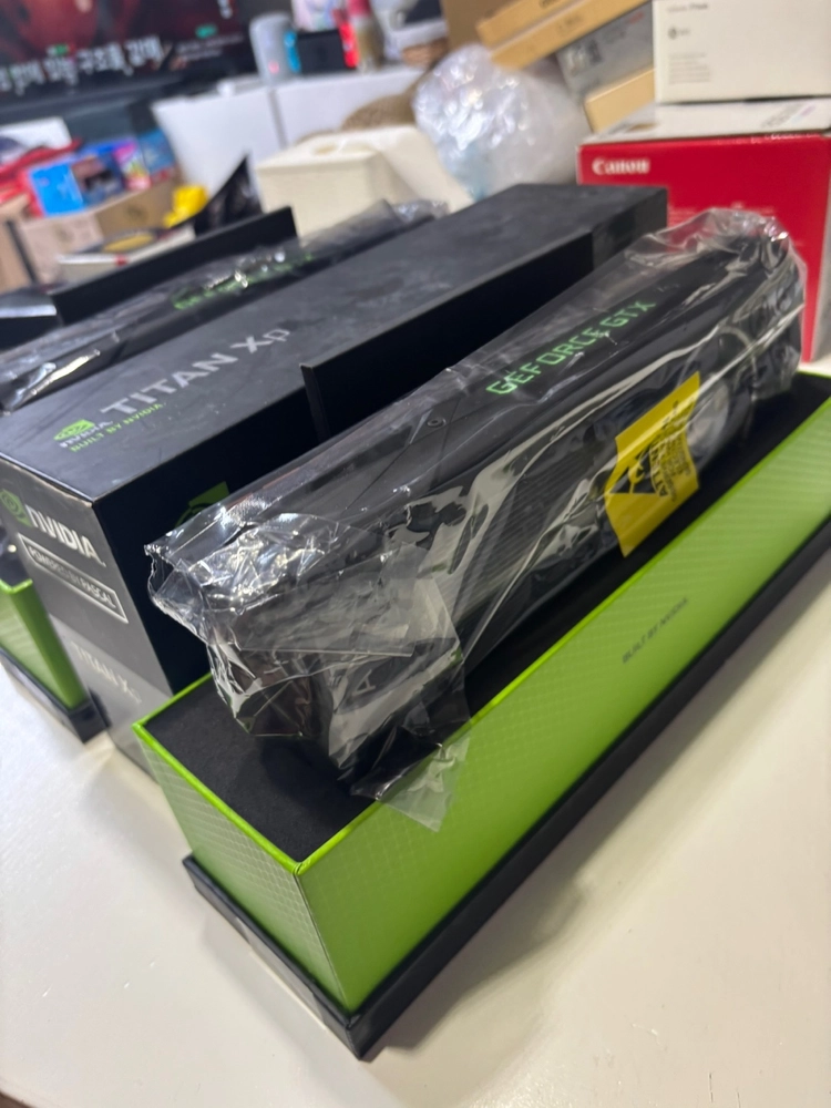 NVIDIA TITAN Xp 그래픽카드 이미지