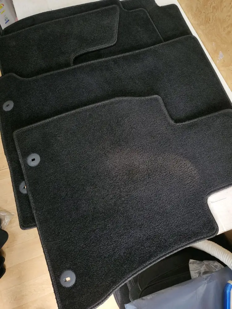 현대 제네시스 EQ900, G90(18년~21년10월) 순정 정품 매트 메트 4WD 4륜 5인승 블랙 실내매트 바닥 이미지
