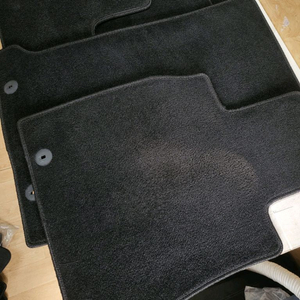 현대 제네시스 EQ900, G90(18년~21년10월) 순정 정품 매트 메트 4WD 4륜 5인승 블랙 실내매트 바닥 이미지