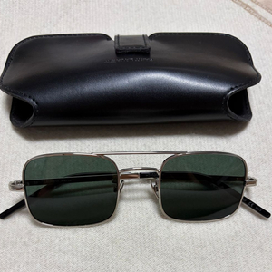 미사용)SAINTLAURENT.입생로랑.선글라스.선글라스케이스.클래식.입생.명품선글라스.사각선글라스.패션아이템 이미지