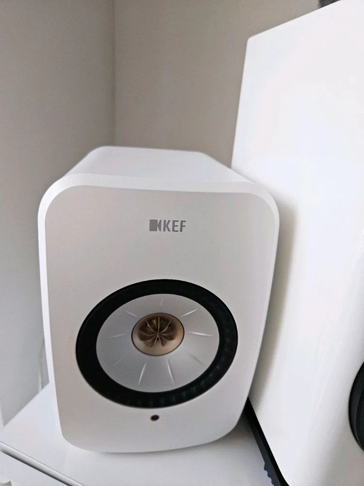 KEF LSX2 (하위 모델인 LT가 아닙니다.) 이미지