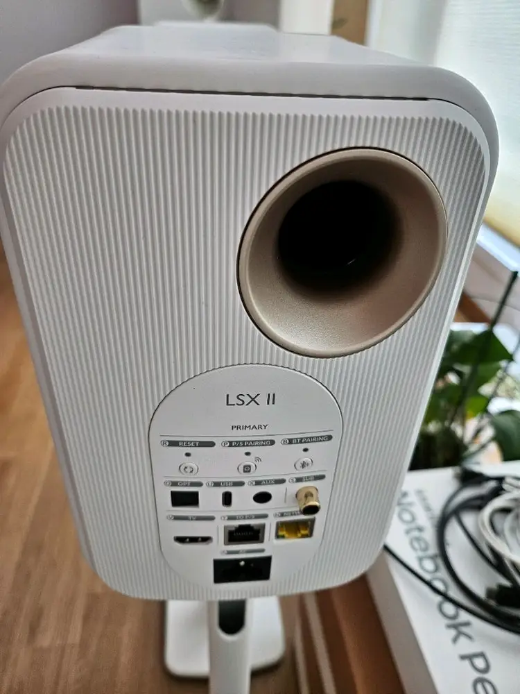 KEF LSX2 (하위 모델인 LT가 아닙니다.) 이미지