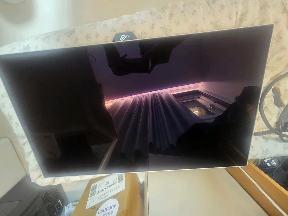에이수스 ROG SWIFT OLED PG27AQWP-W 540Hz 게이밍 모니터 (직거래) 풀박스 이미지