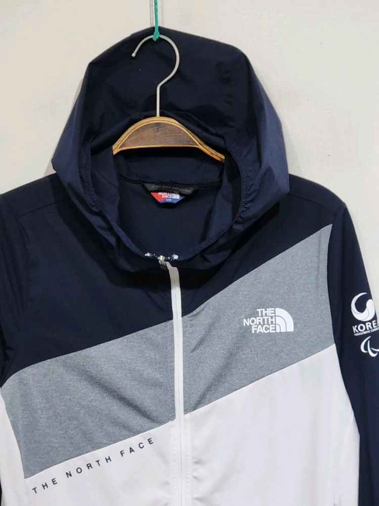 (S) 노스페이스 경량 바람막이 점퍼 스판 등산복 후드자켓 이미지